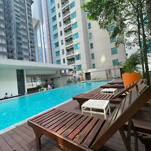 Summer Klcc By Luna Appartement