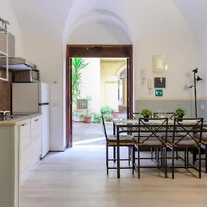  Apartamento Via Di Torre Argentina Italia