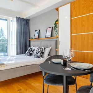 uptown-hotel-apartments.find-stockholm-hotels.com/